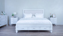Load image into Gallery viewer, Bleecker Street King Bed with Foot Bench