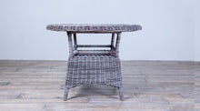 Load image into Gallery viewer, Westhampton Round 39&quot; with Woven Top