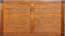 Load image into Gallery viewer, Plank Bottom Colonial Coffee Table