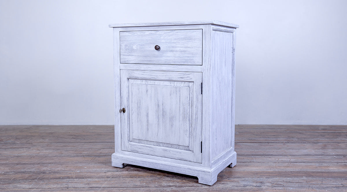 Colonial 1 Door Nightstand