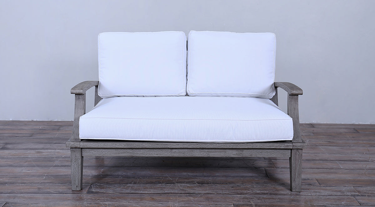 Westhampton Loveseat