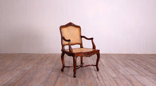 Load image into Gallery viewer, Avisse Arm Chair