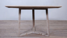 Load image into Gallery viewer, Luca side table in square shape