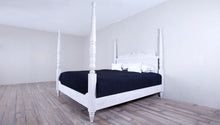 Load image into Gallery viewer, Safari 4 Poster King Bed