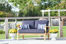 Load image into Gallery viewer, Westhampton Loveseat