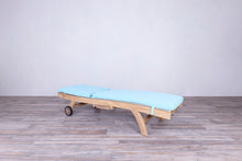 Load image into Gallery viewer, Sun Lounger Batyline