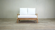 Load image into Gallery viewer, Westhampton Loveseat