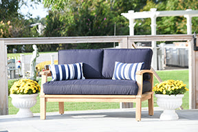 Westhampton Loveseat