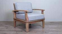 Load image into Gallery viewer, Westhampton Arm Chair